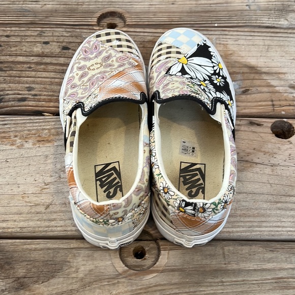 VANS Meadow Patchwork Slip On Skate Shoes Sneakers Multi Daisy plaid US 7 EUR 37 - Picture 3 of 7